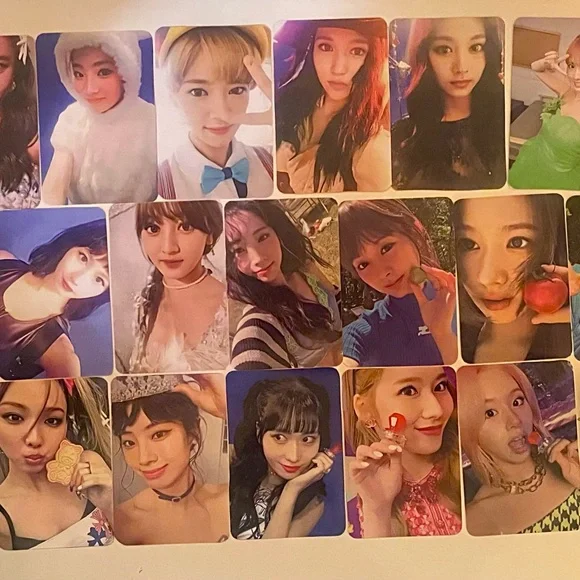 K-Pop Photocard Collection For Sale - Picture 6 of 7